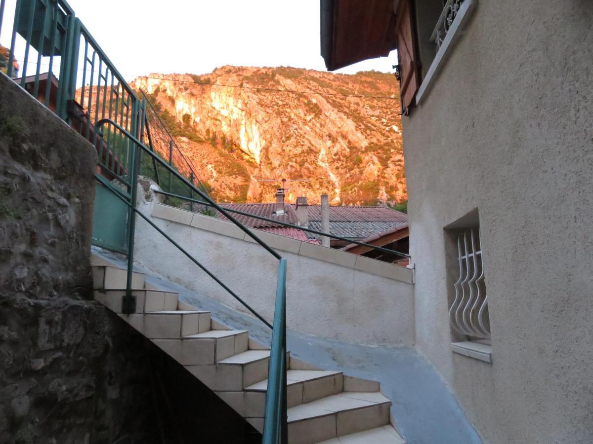 Apartament Au Bonheur Suspendu Pont-en-Royans Zewnętrze zdjęcie